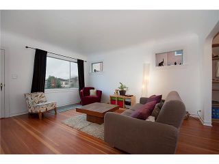 Photo 2: 2761 E 7TH Avenue in Vancouver: Renfrew VE House for sale (Vancouver East)  : MLS®# V920668