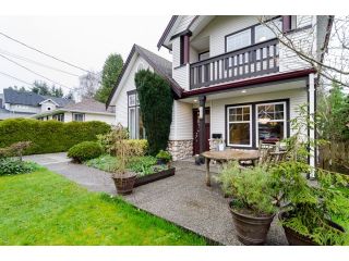 Photo 2: 1420 129B ST in Surrey: Crescent Bch Ocean Pk. House for sale (South Surrey White Rock)  : MLS®# F1436054