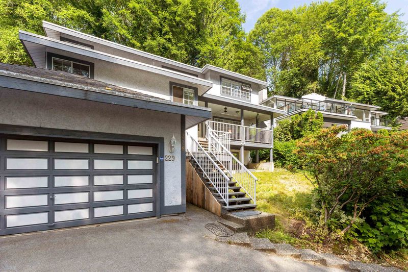 FEATURED LISTING: 229 RABBIT Lane West Vancouver