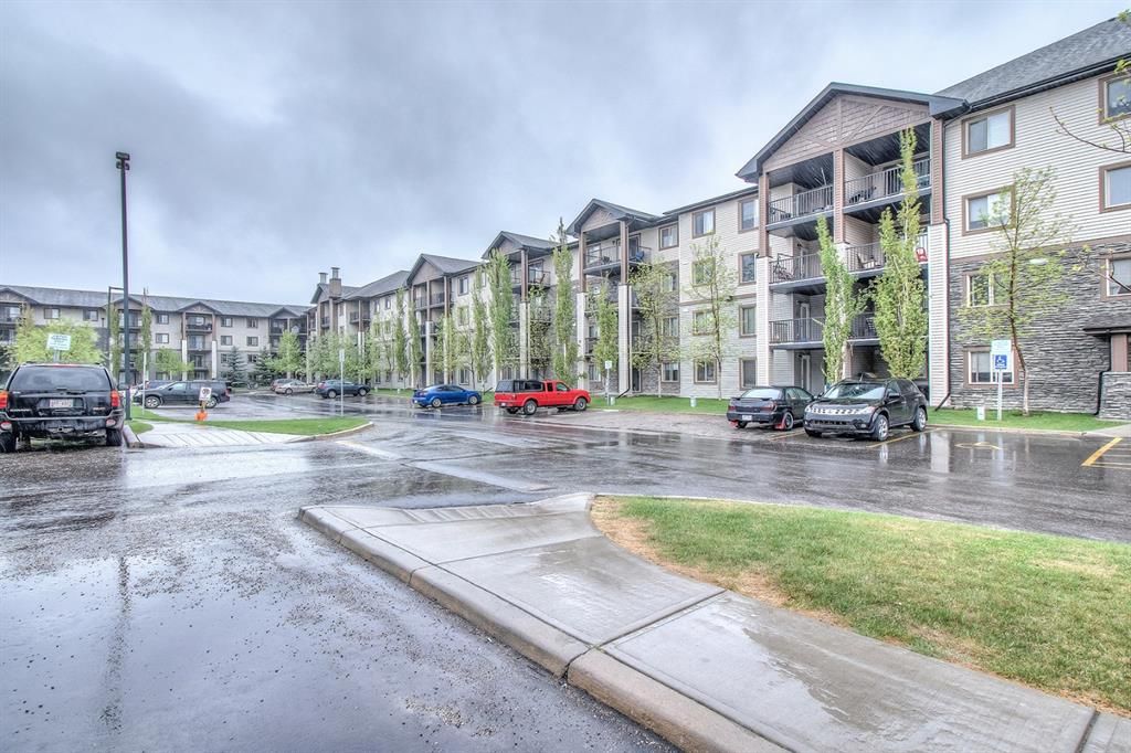 Main Photo: 1323 8 Bridlecrest Drive SW in Calgary: Bridlewood Apartment for sale : MLS®# A1128318