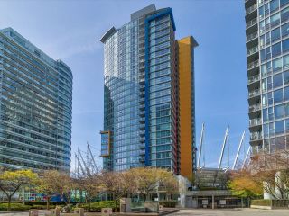 Photo 2: 2306 111 W GEORGIA Street in Vancouver: Downtown VW Condo for sale in "Spectrum 1" (Vancouver West)  : MLS®# R2879873