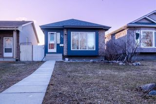 Photo 1: 40 Maplegrove Road in Winnipeg: Riverbend Residential for sale (4E)  : MLS®# 202209034