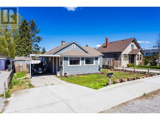 Photo 2: 878 Cadder Avenue in Kelowna: House for sale : MLS®# 10310950