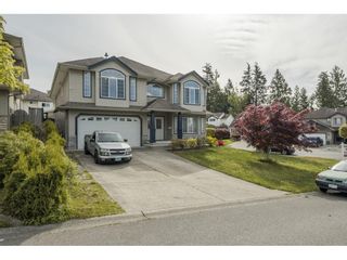 Photo 2: 7980 D'HERBOMEZ Drive in Mission: Mission BC House for sale in "College Heights" : MLS®# R2575308