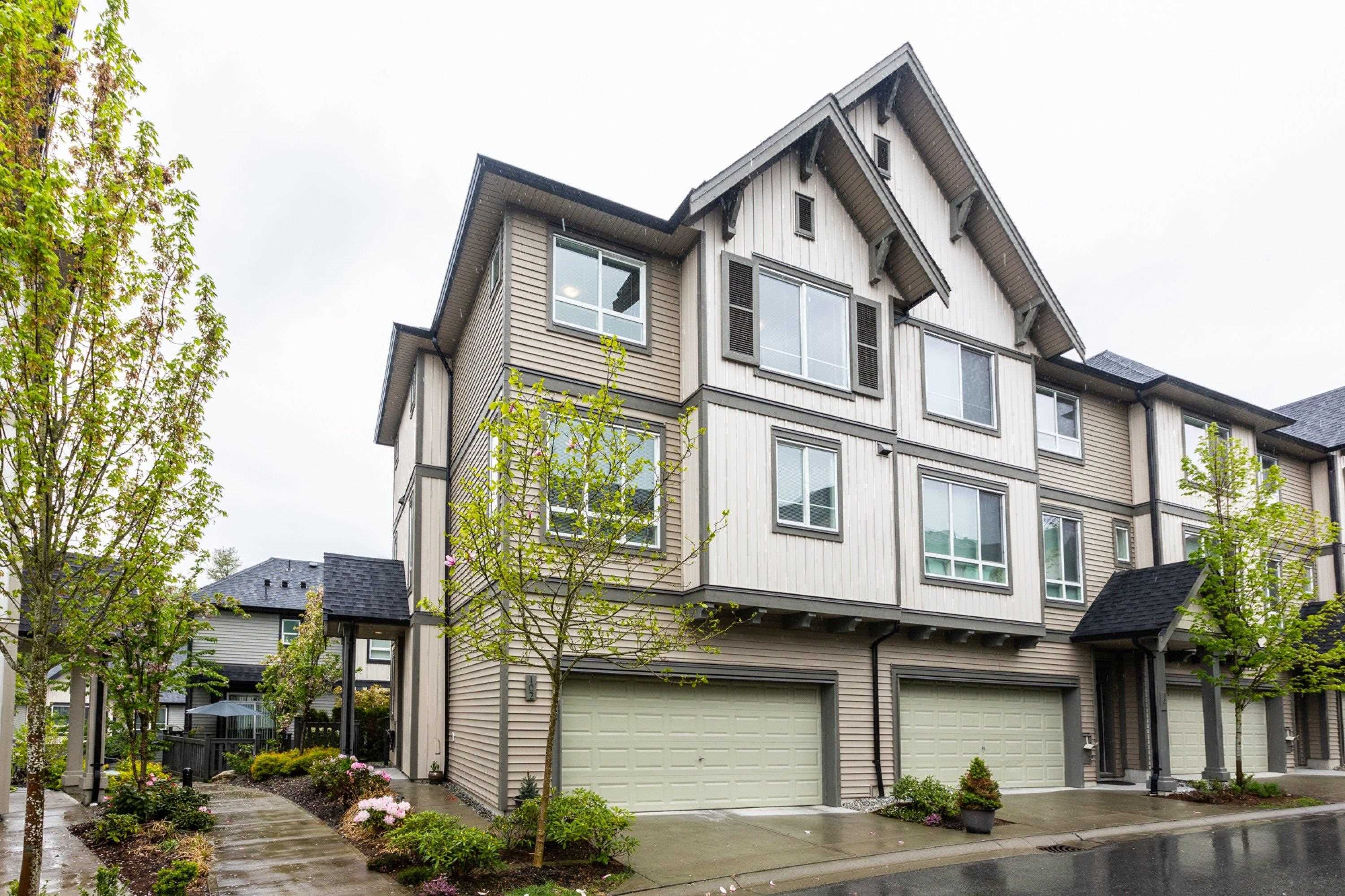 Main Photo: 102 30930 WESTRIDGE Place in Abbotsford: Abbotsford West Townhouse for sale in "Bristol Heights" : MLS®# R2877058