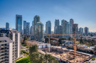 Photo 10: 1803 4134 MAYWOOD Street in Burnaby: Metrotown Condo for sale in "PARK AVENUE TOWERS" (Burnaby South)  : MLS®# R2767786