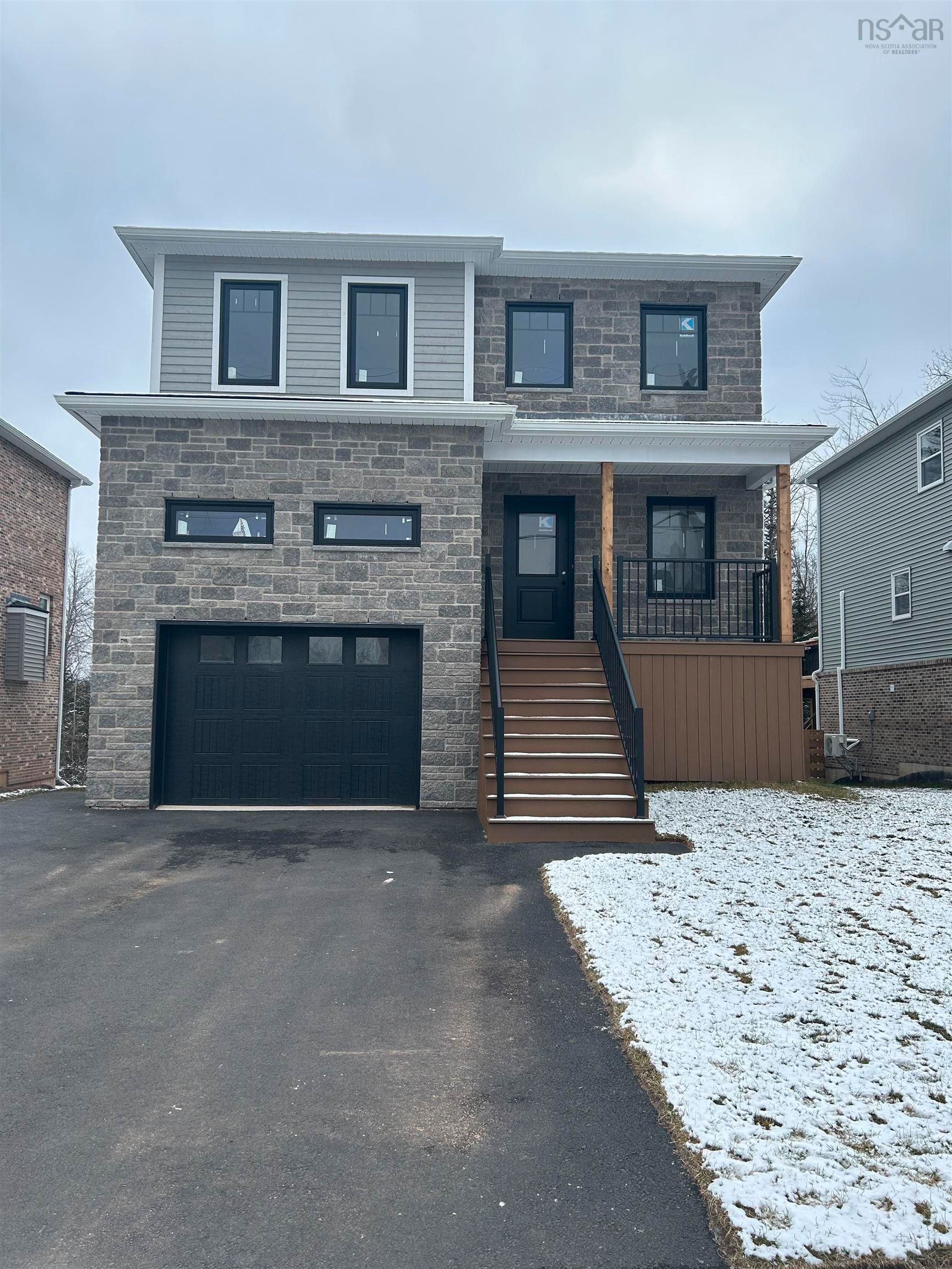 Main Photo: 11 Owdis Avenue in Lantz: 105-East Hants/Colchester West Residential for sale (Halifax-Dartmouth)  : MLS®# 202400160