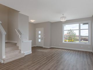 Photo 9: 40 SKYVIEW Circle NE in Calgary: Skyview Ranch Row/Townhouse for sale : MLS®# C4204570