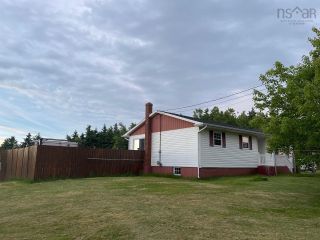 Photo 8: 2340 Lingan Road in Lingan: 204-New Waterford Residential for sale (Cape Breton)  : MLS®# 202214600