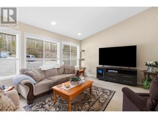 Photo 5: 1406 Huckleberry Drive in Sorrento: House for sale : MLS®# 10308579