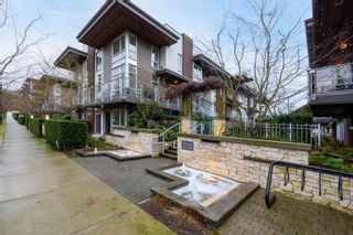 Photo 1: 218 735 W 15TH Street in North Vancouver: Mosquito Creek Townhouse for sale : MLS®# R2660520