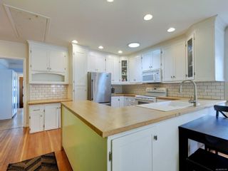 Photo 7: 937 Lodge Ave in Saanich: SE Quadra House for sale (Saanich East)  : MLS®# 919179