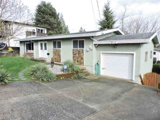 Photo 1: 8114 PHILBERT STREET in Mission: Mission BC House for sale : MLS®# R2042367