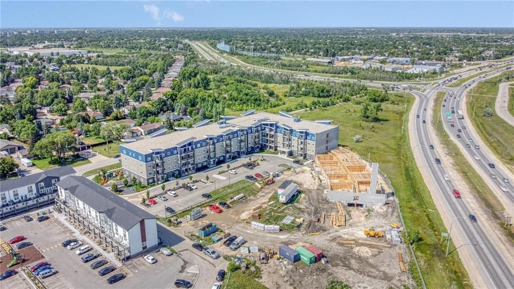 Main Photo: 435 1505 Molson Street in Winnipeg: Oakwood Estates Condominium for sale (3H)  : MLS®# 202328022