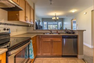 Photo 2: 15 6233 TYLER Road in Sechelt: Sechelt District Townhouse for sale in "The Chelsea" (Sunshine Coast)  : MLS®# R2163200