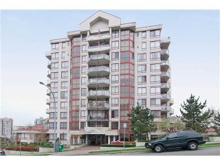 Photo 1: 604 220 11TH Street in New Westminster: Uptown NW Condo for sale in "QUEENS COVE" : MLS®# V999929