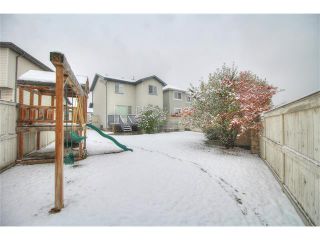 Photo 9: 16118 EVERSTONE Road SW in Calgary: Evergreen House for sale : MLS®# C4085775