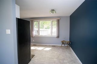 Photo 6: 27 Ellington Street in Winnipeg: Tyndall Park Residential for sale (4J)  : MLS®# 202113046