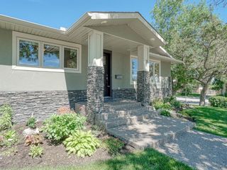 Photo 2: 2 Holmwood Avenue NW in Calgary: Highwood Detached for sale : MLS®# A1236570