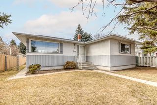 Photo 2: 51 Foley Road SE in Calgary: Fairview Detached for sale : MLS®# A1201083