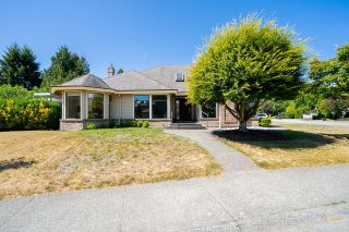 Photo 3: 14854 21ST Avenue in Surrey: Sunnyside Park Surrey House for sale in "MERIDIAN BY THE SEA" (South Surrey White Rock)  : MLS®# R2799705