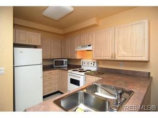Photo 7: 308 1485 Garnet Rd in VICTORIA: SE Cedar Hill Condo for sale (Saanich East)  : MLS®# 523566
