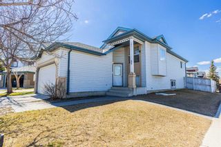 Photo 2: 33 Martin Crossing Green NE in Calgary: Martindale Detached for sale : MLS®# A2126308