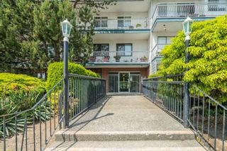 Photo 26: 106 17707 57A Avenue in Surrey: Cloverdale BC Condo for sale in "FRANCES MANOR" (Cloverdale)  : MLS®# R2802529