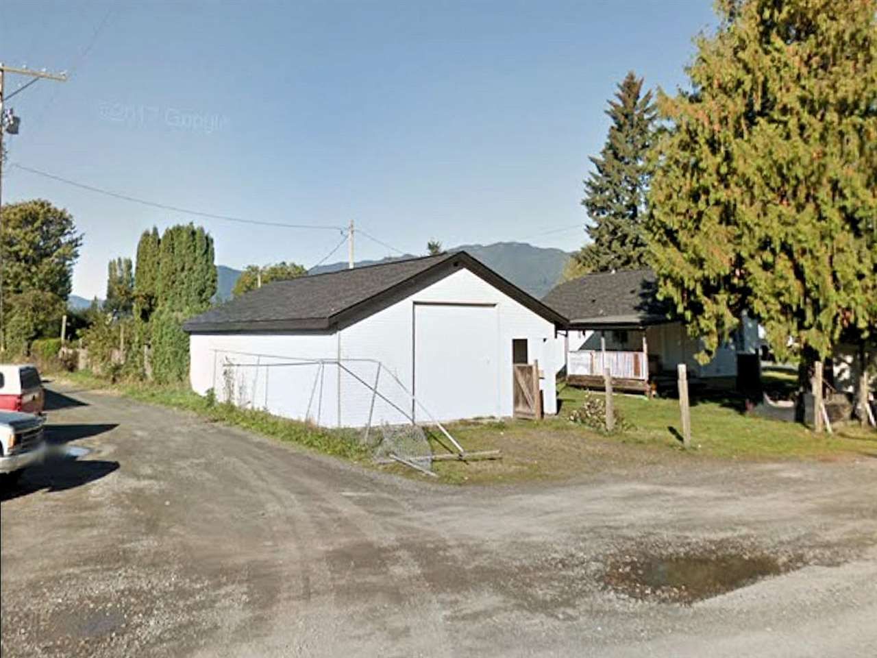 Photo 17: Photos: 46198 THIRD Avenue in Chilliwack: Chilliwack E Young-Yale House for sale : MLS®# R2238613