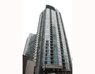 Photo 1: 2101 1438 RICHARDS Street in Vancouver: False Creek North Condo for sale in "AZUR 1" (Vancouver West)  : MLS®# V808146