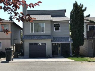 Photo 1: 122 SPRINGFIELD Drive in Langley: Aldergrove Langley House for sale : MLS®# R2296872
