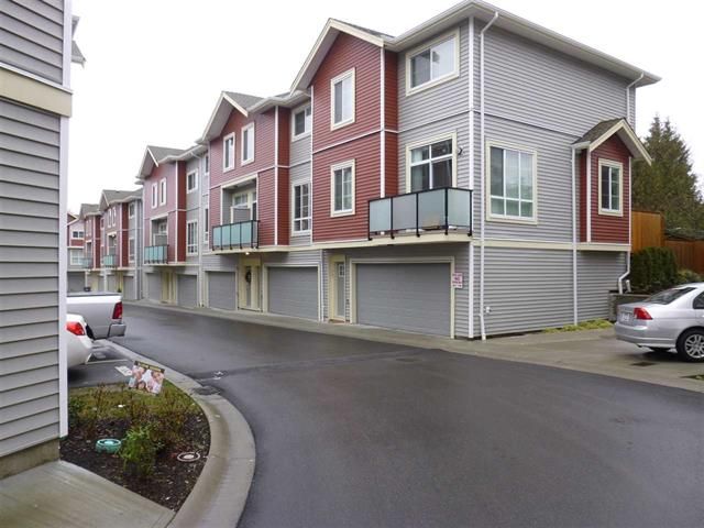 Main Photo: : Townhouse for sale : MLS®# R2234636