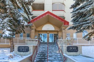 Photo 2: 604 2011 University Drive NW in Calgary: University Heights Apartment for sale : MLS®# A2009979