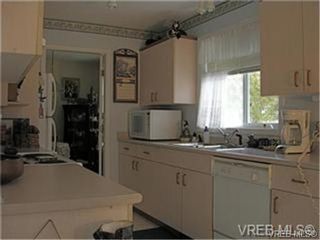 Photo 4: 44 Lekwammen Dr in VICTORIA: VR Glentana Manufactured Home for sale (View Royal)  : MLS®# 667054