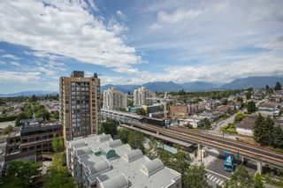 Photo 14: 1405 5189 GASTON Street in Vancouver: Collingwood VE Condo for sale in "MACGREGOR" (Vancouver East)  : MLS®# R2385676