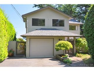 Photo 3: 5291 Parker Ave in VICTORIA: SE Cordova Bay House for sale (Saanich East)  : MLS®# 629323