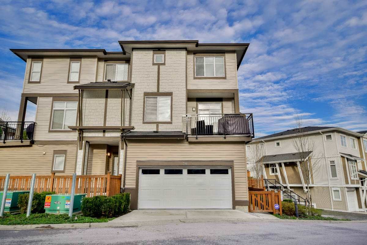 Main Photo: 34 19433 68 Avenue in Surrey: Clayton Townhouse for sale in "The Grove" (Cloverdale)  : MLS®# R2123244