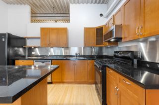 Photo 2: 210 237 E 4TH Avenue in Vancouver: Mount Pleasant VE Condo for sale in "Artworks" (Vancouver East)  : MLS®# R2822277