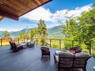 Photo 29: 1011 PANORAMA Place in Squamish: Hospital Hill House for sale in "Smoke Bluffs" : MLS®# R2724208
