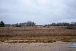 Photo 2: 1 Walterson Avenue in Beausejour: R03 Residential for sale : MLS®# 202313247