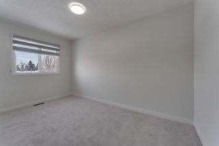 Photo 13: 221 Penworth Drive SE in Calgary: Penbrooke Meadows Row/Townhouse for sale : MLS®# A1183714
