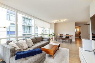 Photo 4: 519 1783 MANITOBA Street in Vancouver: False Creek Condo for sale in "RESIDENCES AT WEST" (Vancouver West)  : MLS®# R2877873