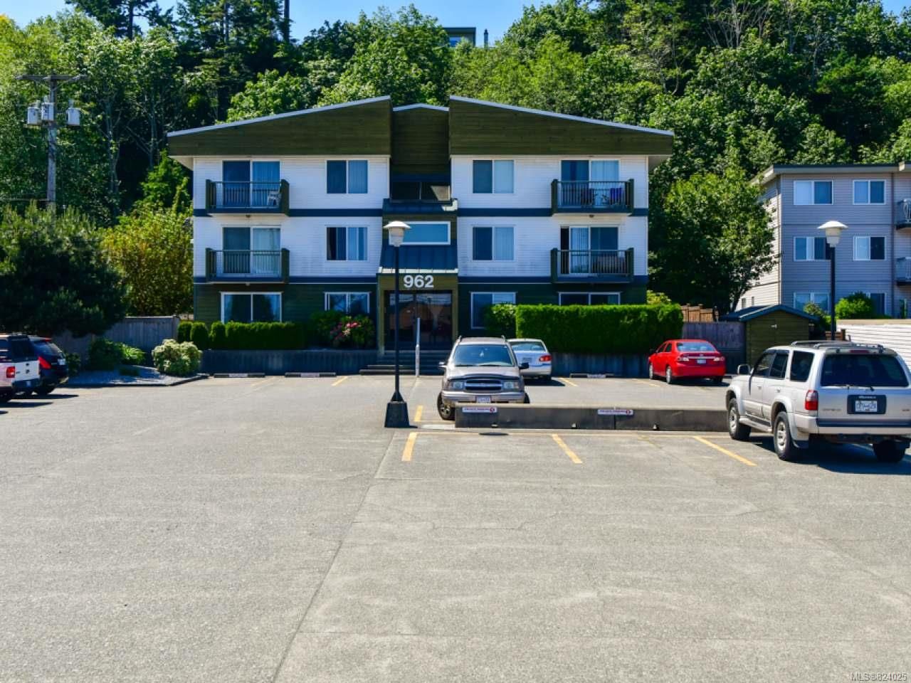 Main Photo: 306 962 S ISLAND S Highway in CAMPBELL RIVER: CR Campbell River South Condo for sale (Campbell River)  : MLS®# 824025