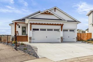 Photo 1: 8 Bishop Circle: Carstairs Detached for sale : MLS®# A2127230