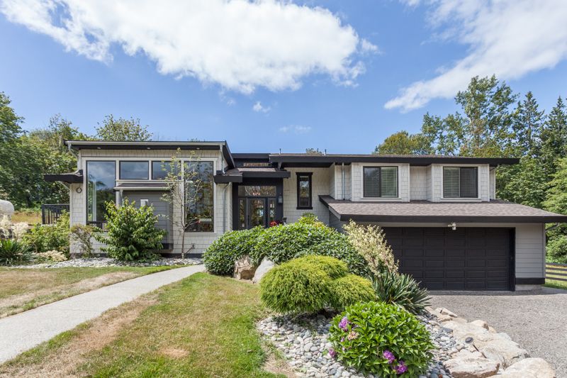 Main Photo: 347 192 STREET in South Surrey White Rock: Home for sale : MLS®# R2163762
