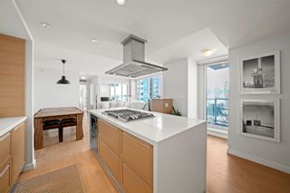 Photo 7: 2206 8 SMITHE Mews in Vancouver: Yaletown Condo for sale in "FLAGSHIP" (Vancouver West)  : MLS®# R2724941