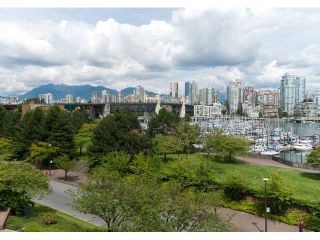 Photo 1: 304 1490 PENNYFARTHING Drive in Vancouver: False Creek Condo for sale in "HARBOUR COVE" (Vancouver West)  : MLS®# V839752