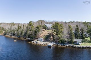 Photo 1: 13576 Peggys Cove Road in Upper Tantallon: 40-Timberlea, Prospect, St. Marg Residential for sale (Halifax-Dartmouth)  : MLS®# 202407105
