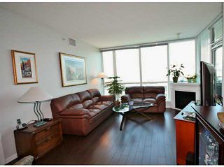 Photo 2: # 1003 138 E ESPLANADE ST in North Vancouver: Lower Lonsdale Condo for sale : MLS®# V1120625