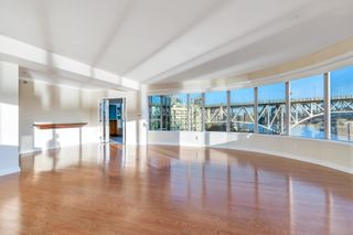 Photo 10: 807 1600 HORNBY Street in Vancouver: Yaletown Condo for sale in "YACHT HARBOUR POINTE" (Vancouver West)  : MLS®# R2862664